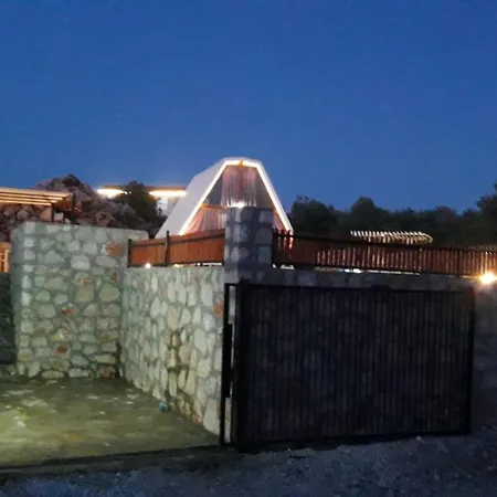 Villa Defne Adakoy